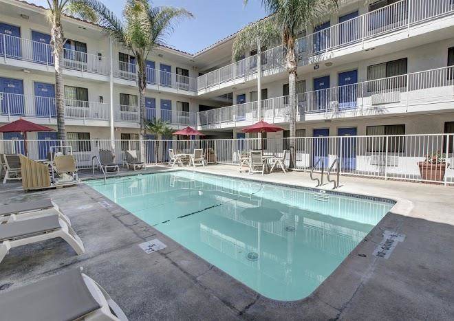 Motel 6 bellflower ca los angeles