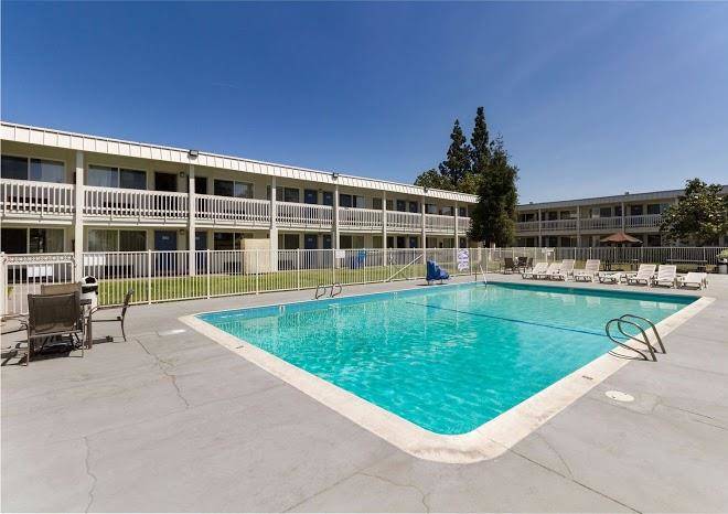 Motel 6 claremont ca