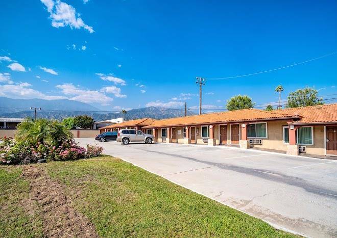 Oak Park Motel Image