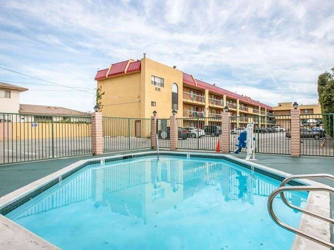 Rodeway Inn Gardena Los Angeles South Image