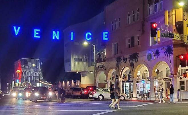 Samesun venice beach