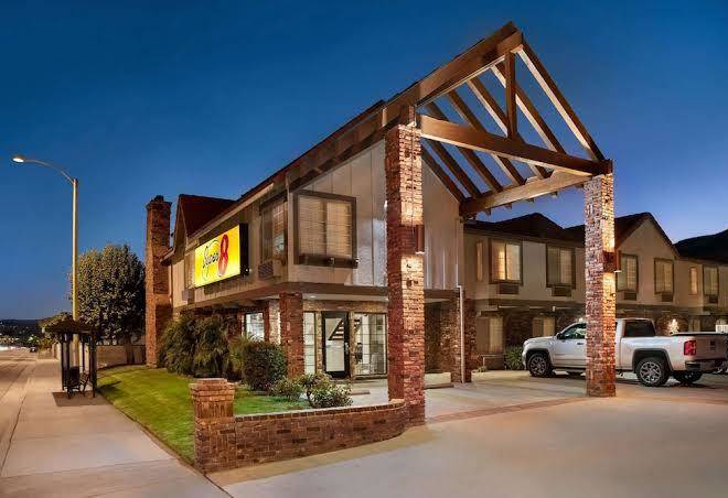 Super 8 by wyndham santa clarita valencia