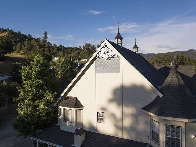 Hounds tooth inn
