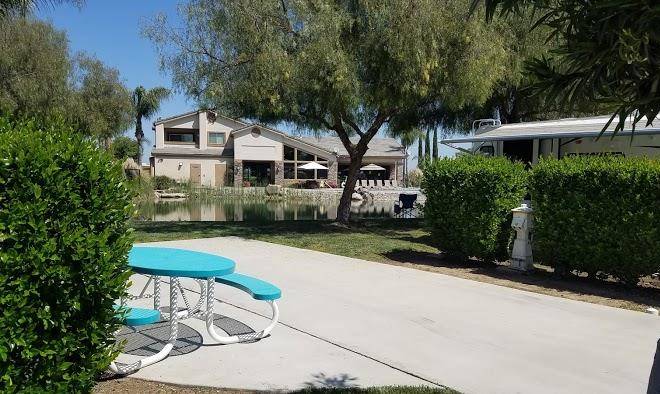 Lakes rv & golf resort