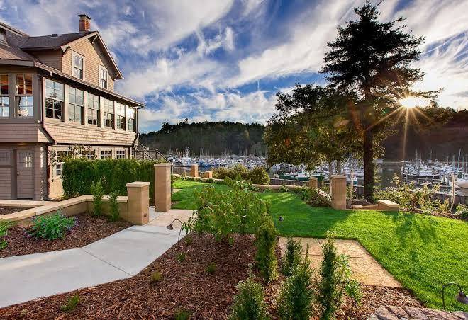 Noyo harbor inn