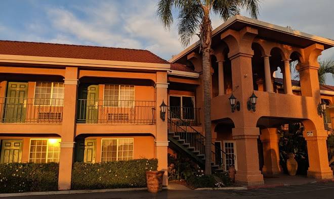 Merced inn and suites