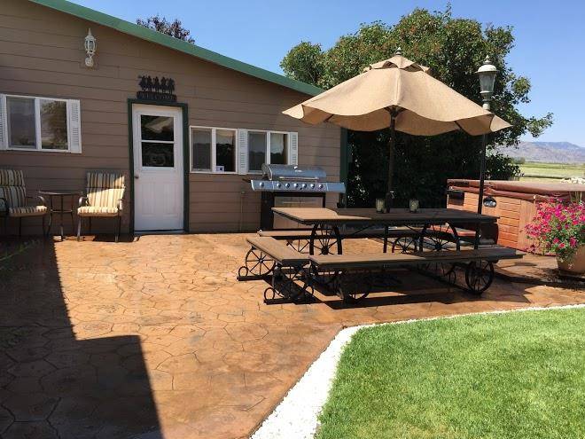 Cockrell's high desert lodging