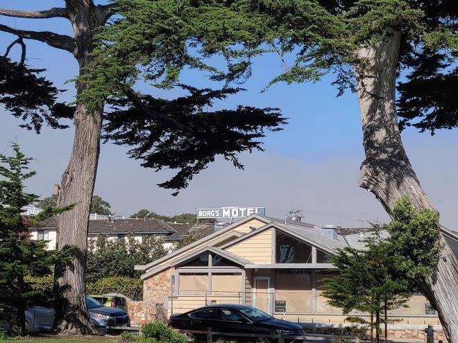 Borg's ocean front motel