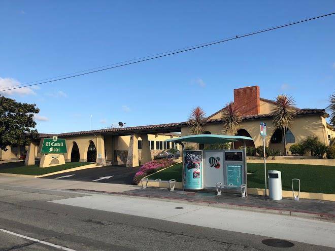 El castell motel