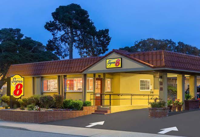 Super 8 monterey
