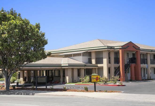 Super 8 by wyndham salinas