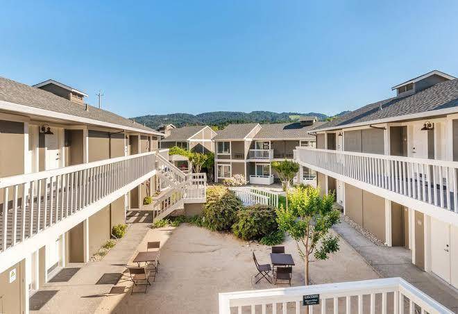 Upvalley inn & hot springs