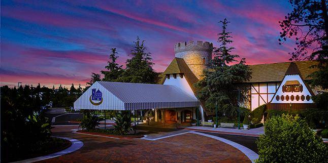 Anaheim majestic garden hotel