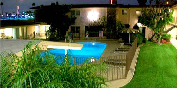 Don's turf motel los alamitos