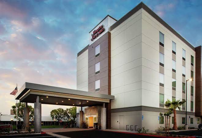 Hampton inn & suites irvine orange county airport