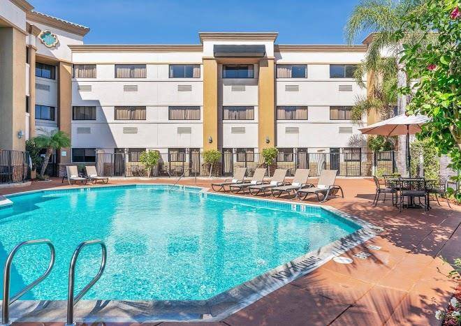 Holiday inn santa ana orange co arpt