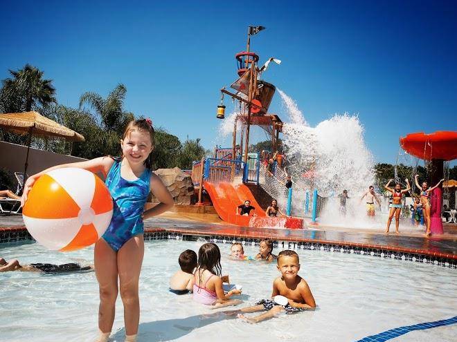 Howard johnson by wyndham anaheim hotel & water playground