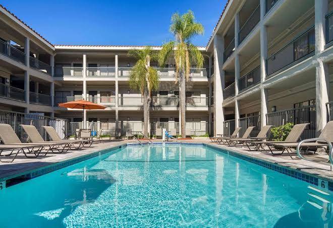 La quinta inn & suites by wyndham orange county airport
