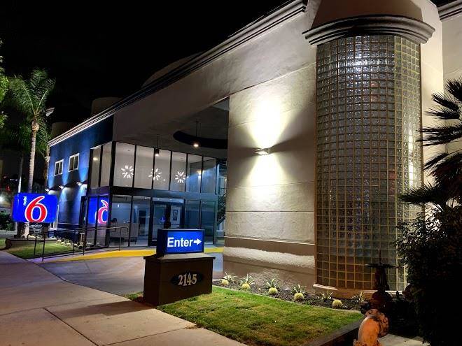 Motel 6 Anaheim Ca Convention Center Image