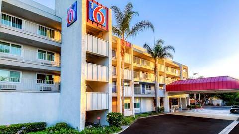 Motel 6 anaheim ca maingate