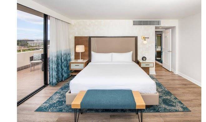 Renaissance newport beach hotel