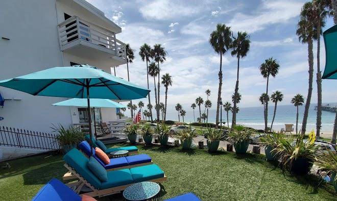 Sea horse resort