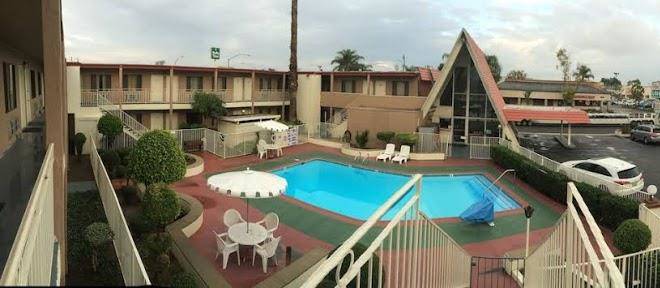 Willow tree lodge