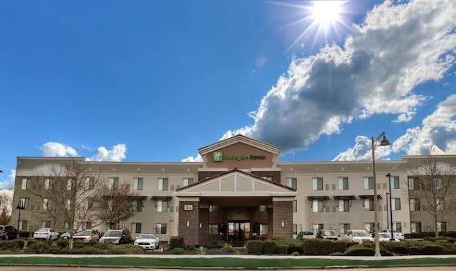 Holiday inn express & suites lincoln roseville area