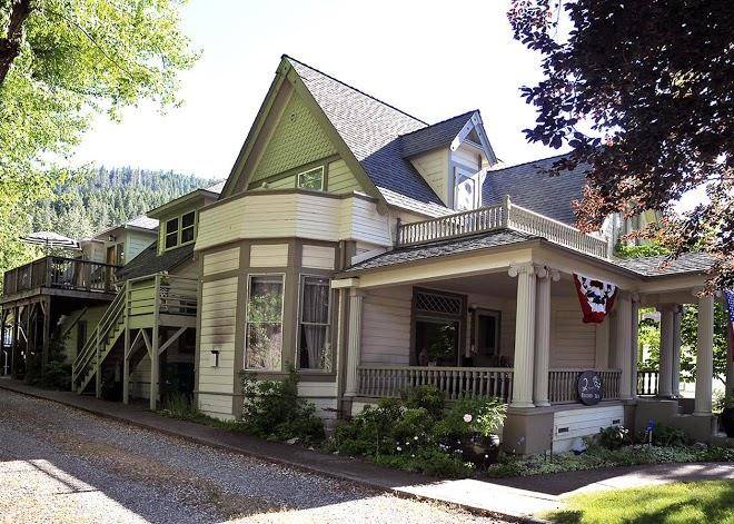 Quincy feather bed inn
