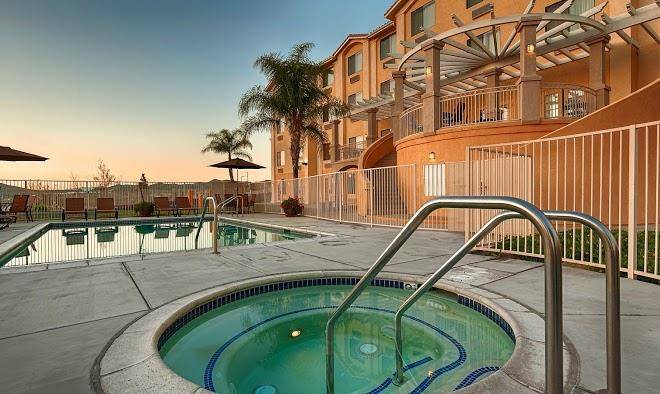 Best western plus lake elsinore inn & suites