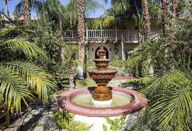Colony palms hotel