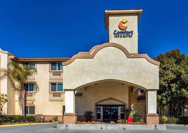 Comfort Inn & Suites Murrieta Temecula Wine Country Image