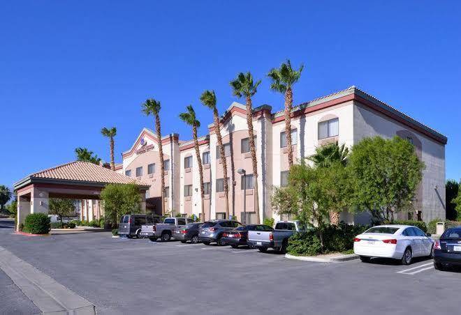 Comfort suites palm desert i 10