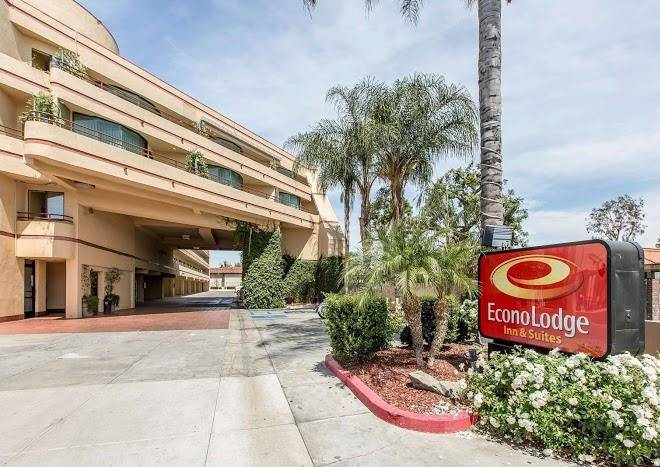 Econo lodge inn & suites riverside corona