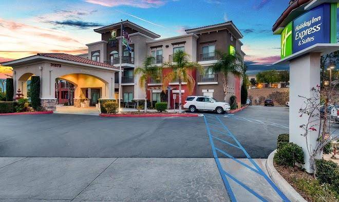 Holiday inn express & suites lake elsinore