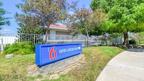 Motel 6 corona ca