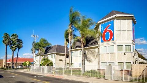 Motel 6 riverside ca south