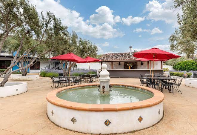 Hacienda de leal