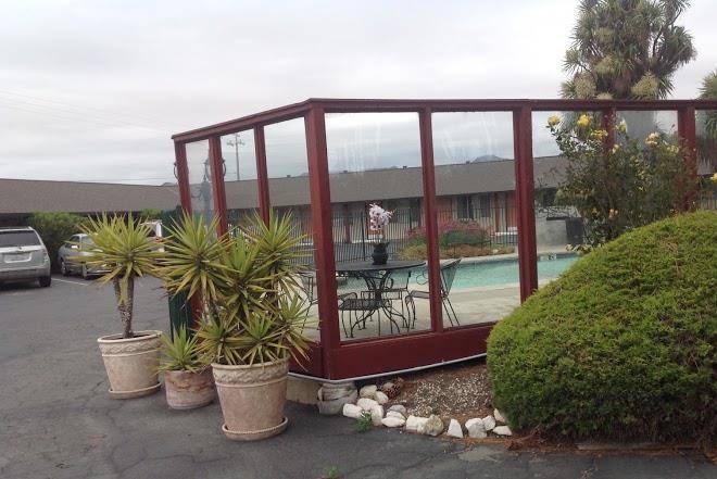 Wiebe motel