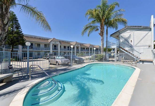 Americas best value inn & suites ontario