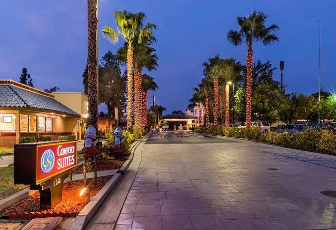 Comfort suites redlands