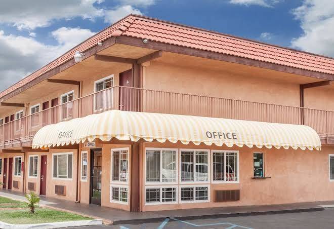 Days inn by wyndham barstow