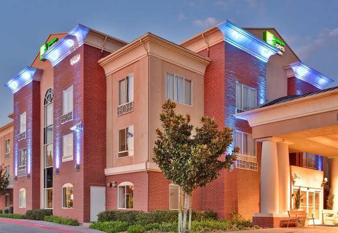 Holiday inn express & suites ontario airport mills mall