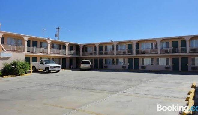 Imperial 400 motel