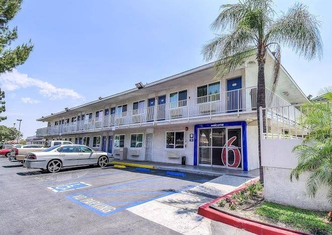 Motel 6 fontana ca