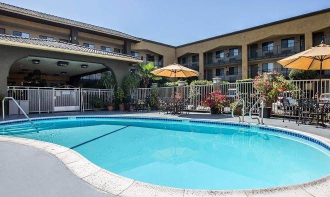 Quality inn ontario airport convention center