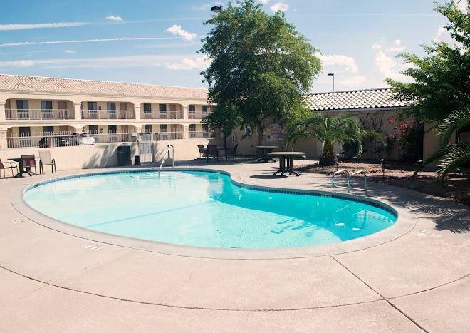 Rio del sol inn needles