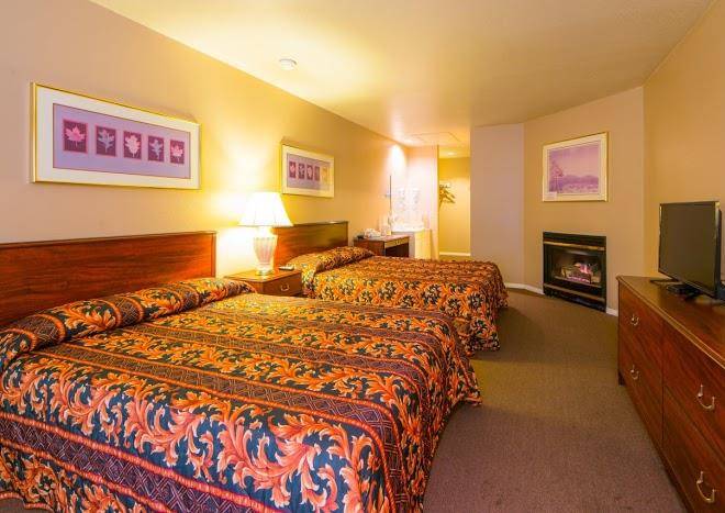 The vintage lakeside inn