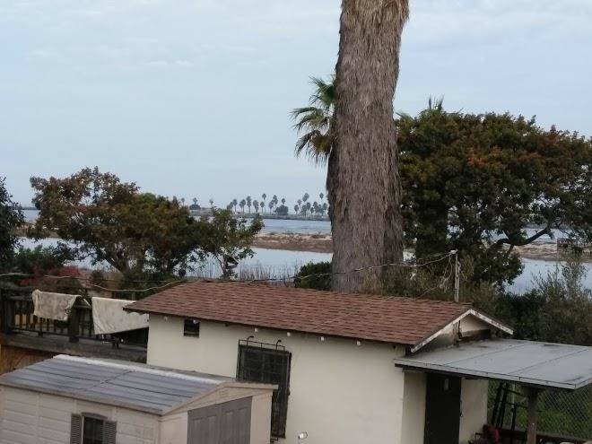 Ebb tide motel