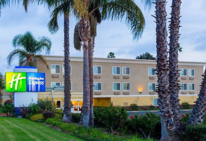 Holiday inn express san diego seaworld beach area